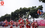 Hàng nghìn người đến lễ hội hoa anh đào vào dịp cuối tuần